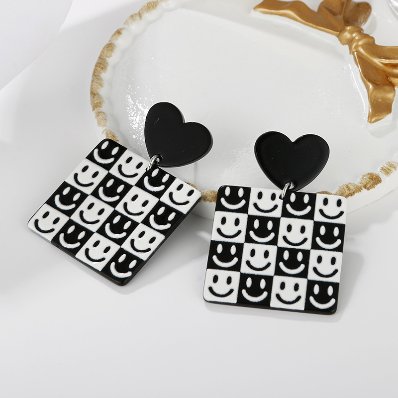 Wholesale Jewelry Heart Flower Graffiti Plaid Pendant Earrings Nihaojewelry display picture 10