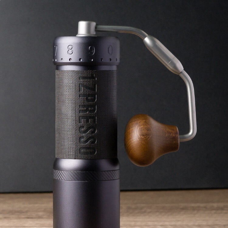 Jultra Hand-Cranked Coffee Grinder Portable Professional Italian-Style Coffee Extraction Manual Coffee Bean Grinder Jultra Hand-Cranked Coffee Grinder Portable Professional Italian-Style Coffee Extraction Manual Coffee Bean Grinder