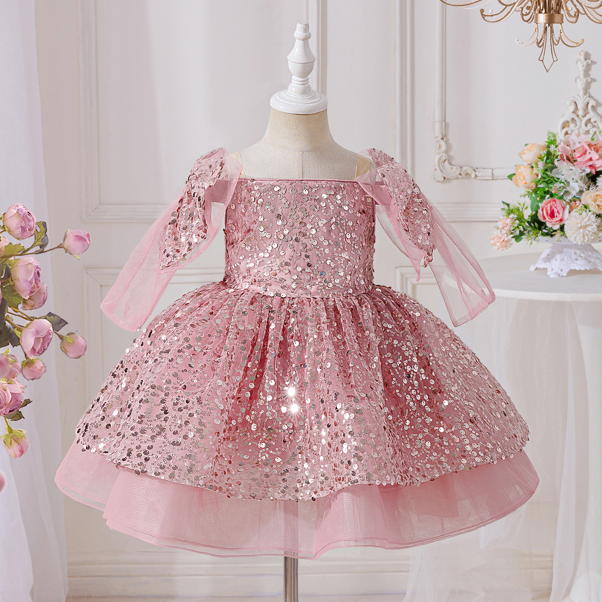 Nuevo vestido de cumpleaños infantil de sequillas, vestido de baile de chicas, vestido de piano de anfitrión, sensación de alto nivel
