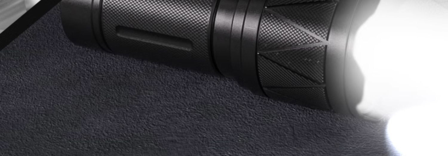 Pathfinder Bee G85 Super Bright Flashlight Strong Light Charging Outdoor Small Portable Long-range Long-range Zoom Home