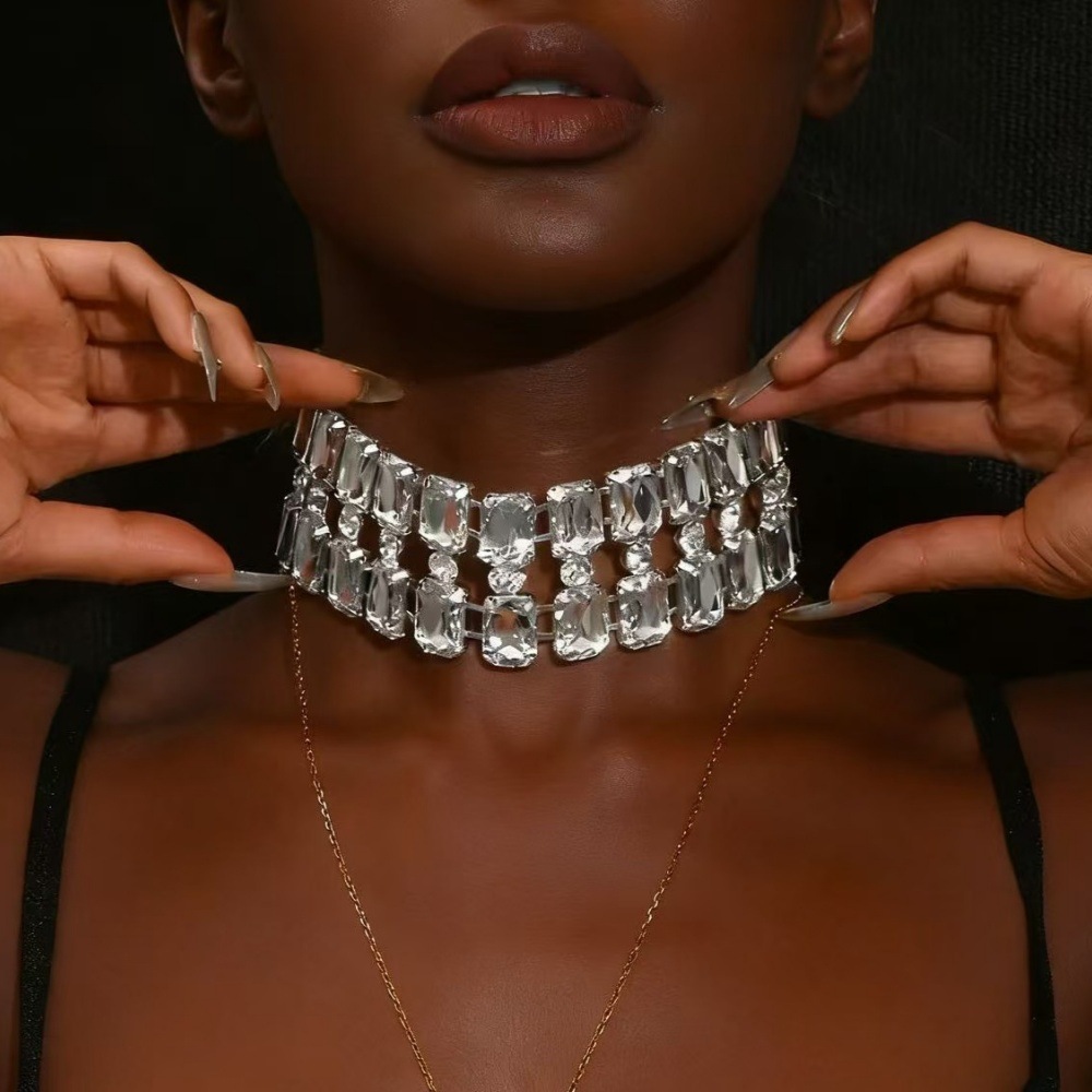 Exaggerated Multi-row Full-diamond Square Choker Necklace_voghion.com