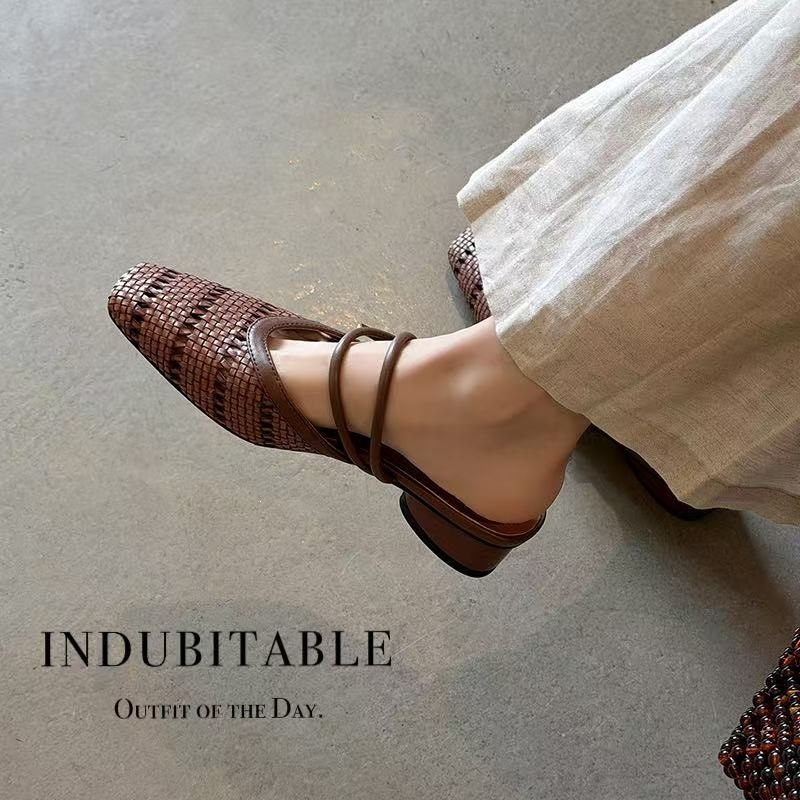 Dép sandal nữ da cừu mũi vuông gót thấp quai chữ V phối màu — màu nâu, Màu cà phê đậm, màu trắng ngà chi tiết 85