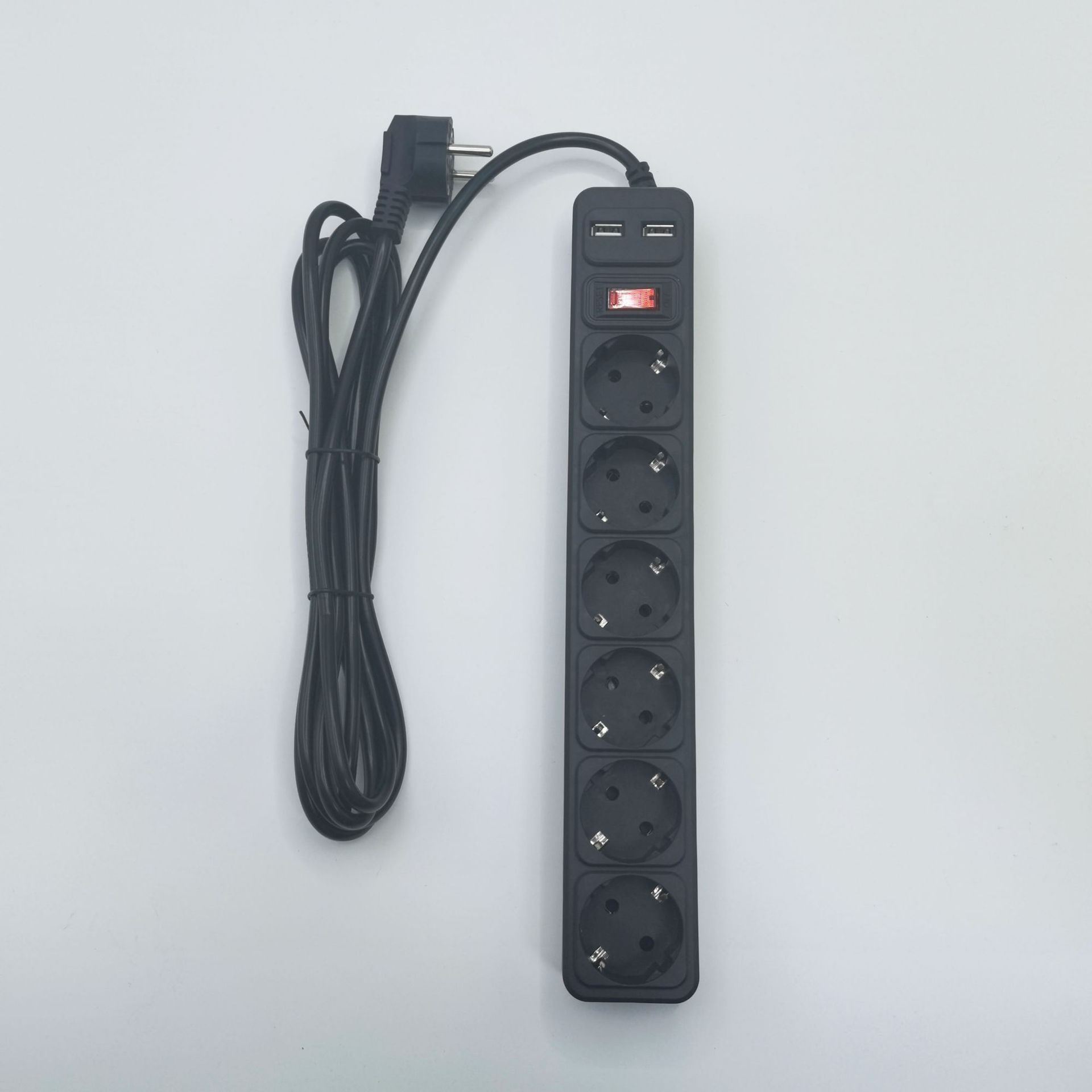 外贸欧式欧标欧规6孔俄罗斯乌克兰排插带开关带浪涌保护带2个USB