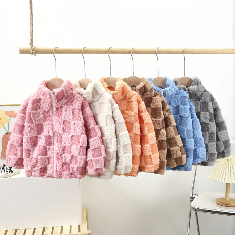 2026 Winter Girls' Thickened Plush Jacket, Children's Stand Collar Zipper Cardigan, Fleece-Lined Autumn/Winter Style 2026 Winter Girls' Thickened Plush Jacket, Children's Stand Collar Zipper Cardigan, Fleece-Lined Autumn/Winter Style