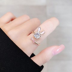 可爱兔子分色蝴蝶结戒指女小众设计高级感开口戒本命年指环2025年