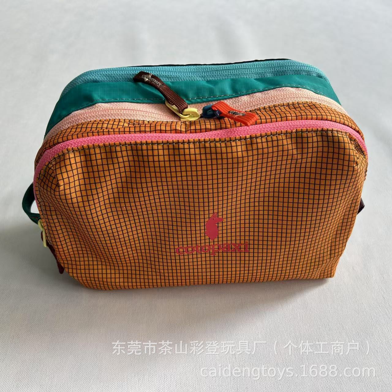 Cotopaxi Toiletry Bag Dopamine Cosmetic Bag Portable Cosmetics Bag Outdoor Sports Shoulder Satchel Messenger Bag