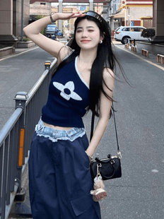 High-End Sleeveless Slanted Shoulder Contrasting Color Knitted Camisole Women's Summer Outer Wear Slimming Hot Girl Off-Shoulder Top