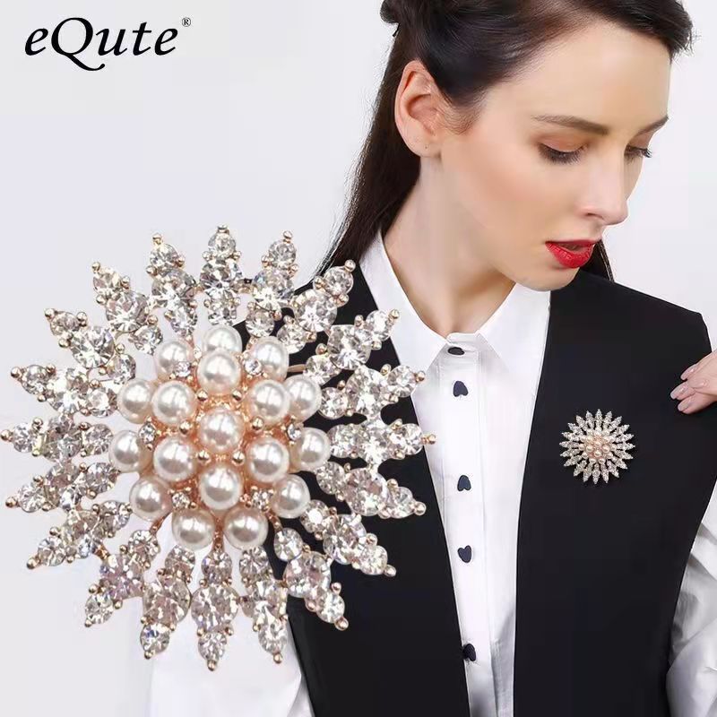 classic retro suit lapel pin pearl