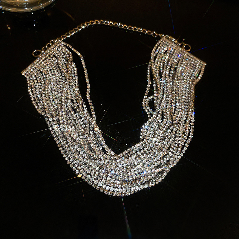 Voller Diamant, übertriebene, mehrschichtige kleine Halskette mit Sinn für Party-Design, süß, cool, super funkelnd, leicht, Luxus-Stil_voghion.com