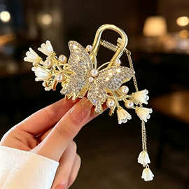 气质抓夹闪钻蝴蝶流苏发夹轻奢大气扭扭夹高级感时尚网红弹簧夹女