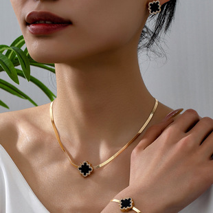 �W���羳�����׺ε��Է��Ώ͹ź��s���A�r�К��|����朶�����b