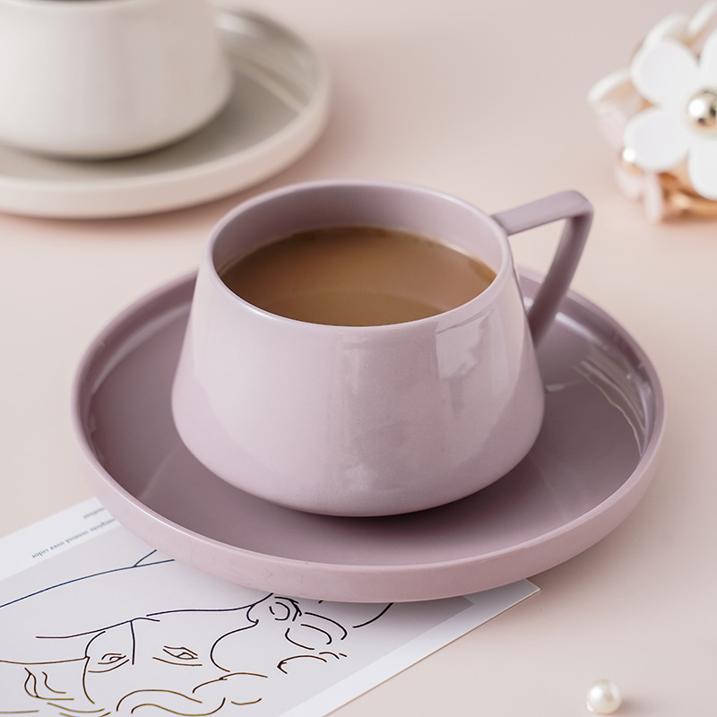 Cerámica ins Oficina En Casa taza de té la tarde color sólido Garland oreja colgando creativo simple traje café y platillo