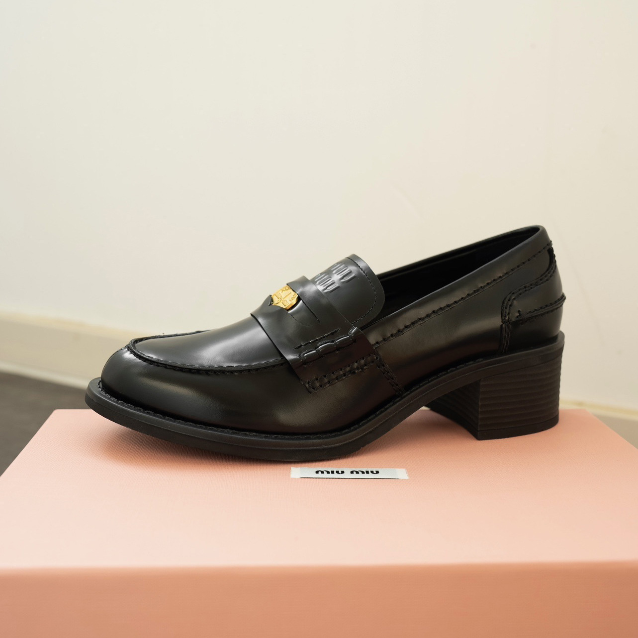 여성을위한 정품 가죽 영국 스타일 금화 슬립 온 두꺼운 밑창 로퍼 25 봄 여름 작은 사람들을위한 작은 가죽 신발 여성을위한 대학