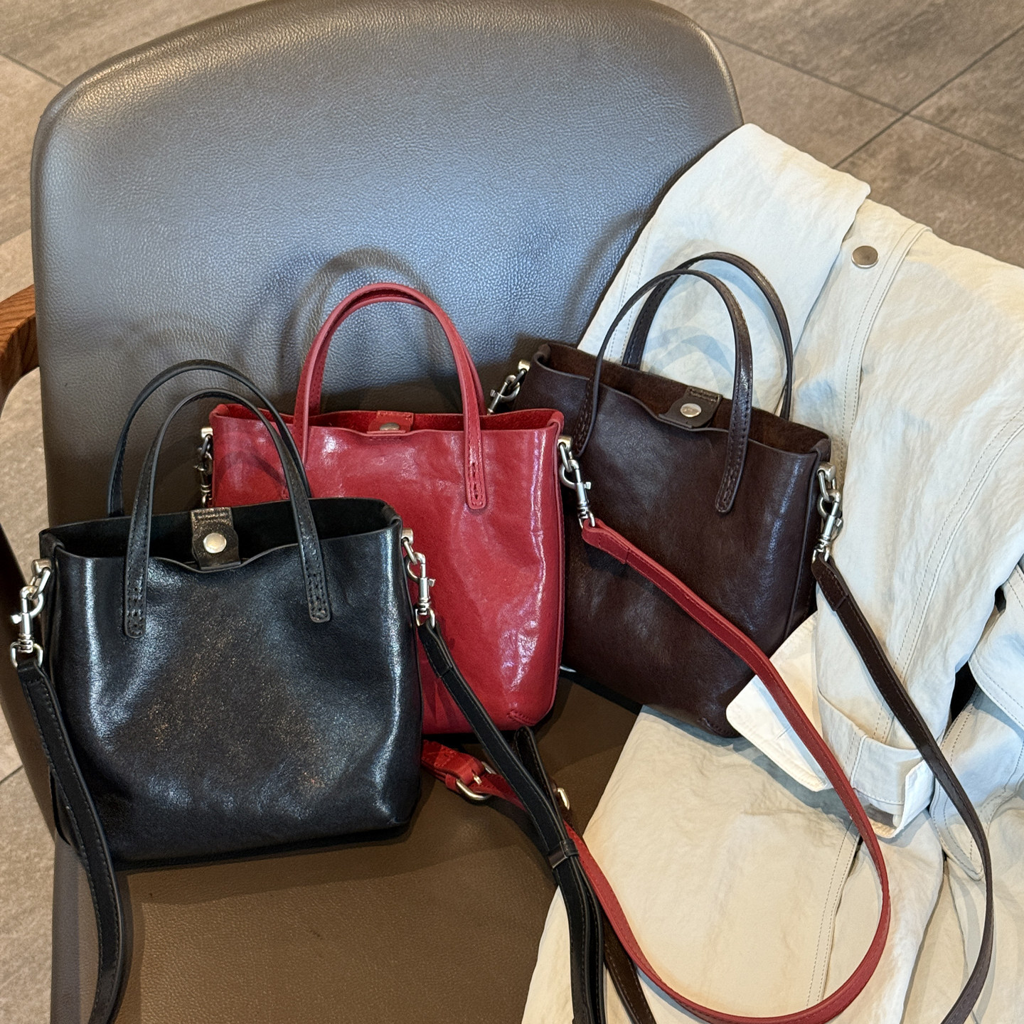 Women's Large Capacity Leather Bucket Shoulder Bag Commuter_voghion.com