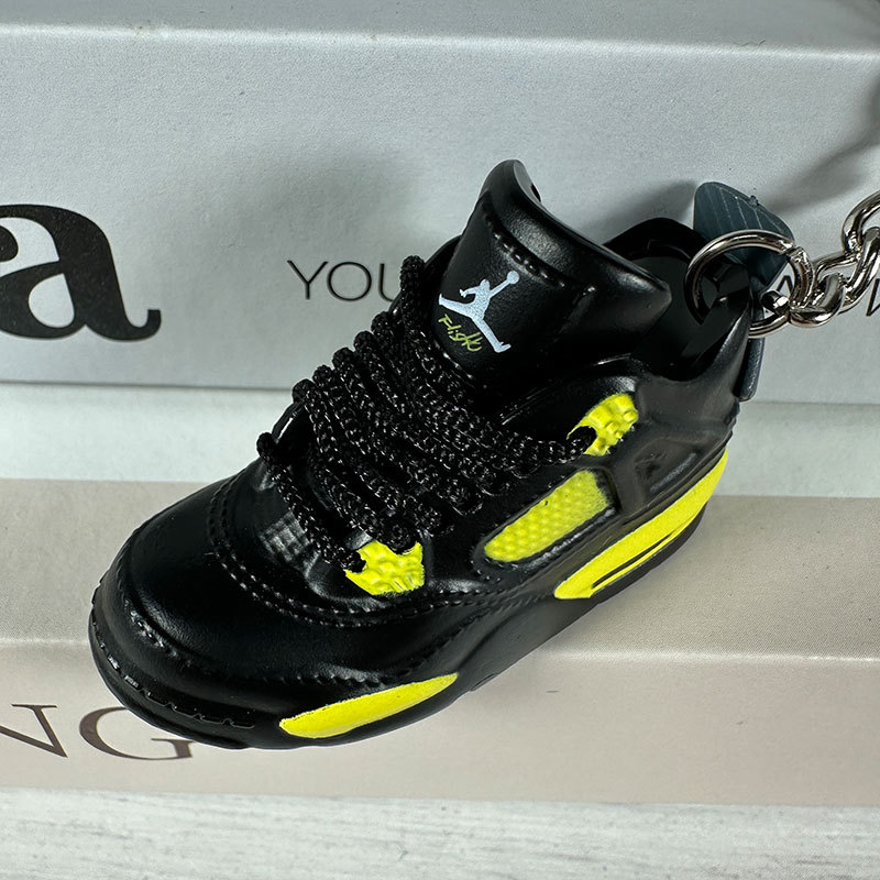 23. qiao 4 yellow thunder