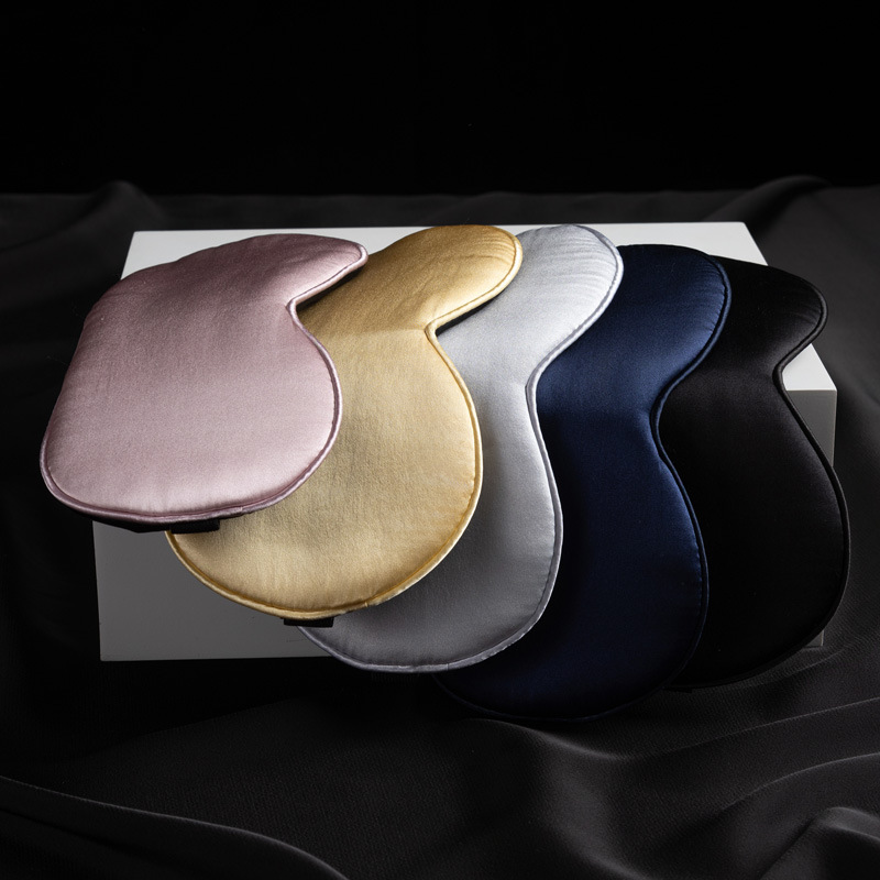 Universal silk breathable sleep mask for men and women for traveling