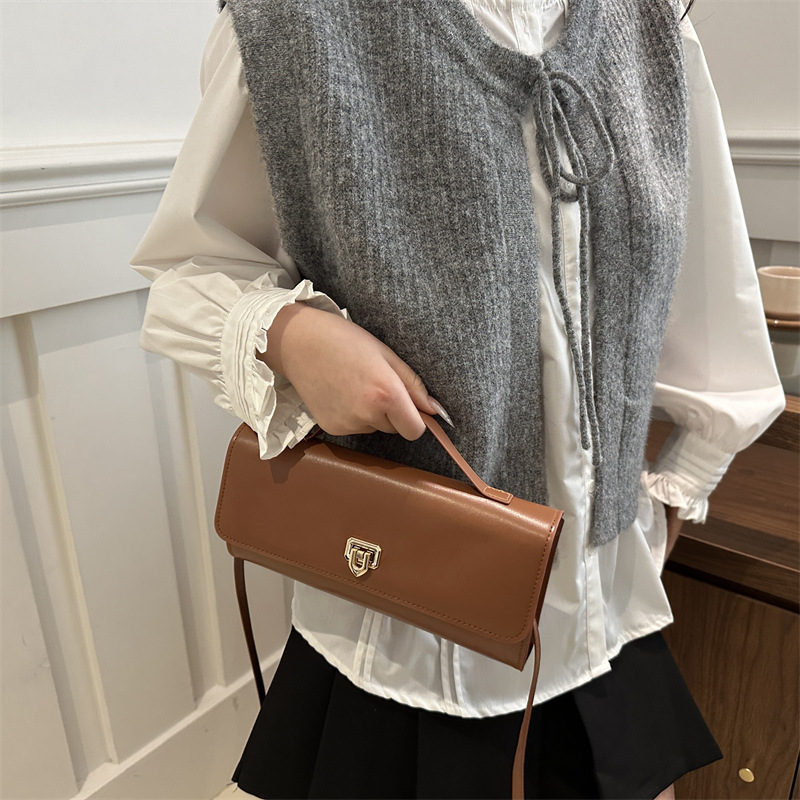 2025 nueva primavera de mujeres bolsas axila francesas nichos bolsas de moda de bloqueo bolsas de hombro para mujeres coreanas image 3