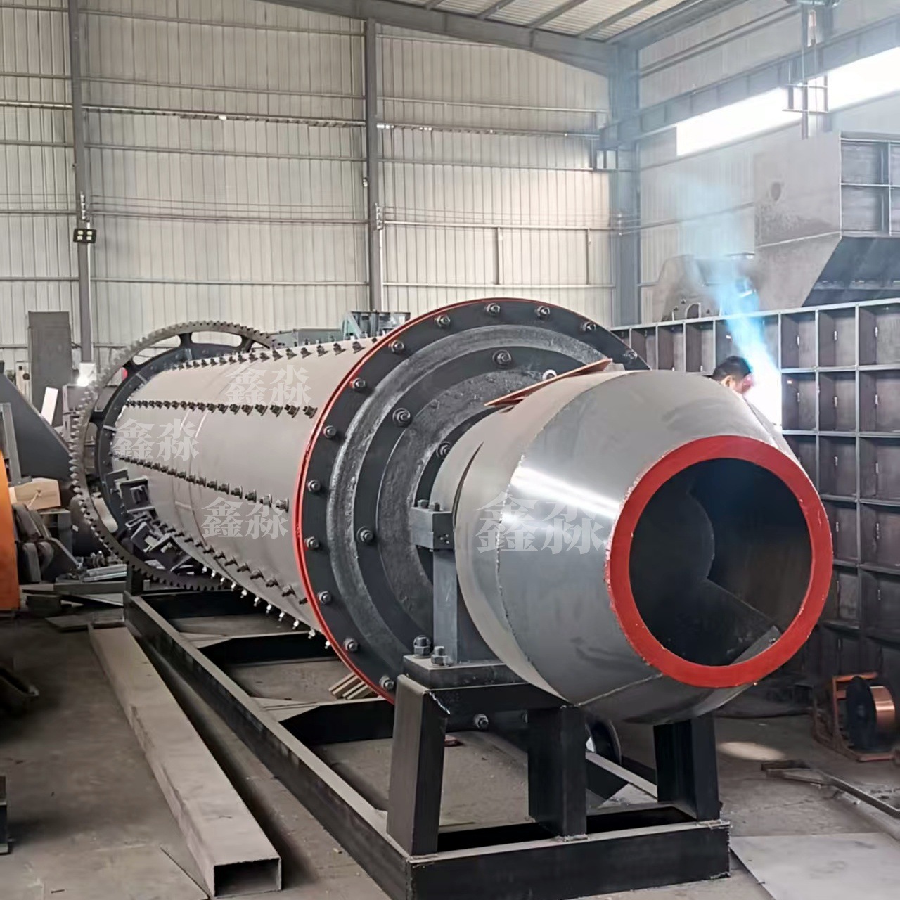 鑫淼  溢流型河卵石磨砂机  齿轮球磨机 皮带式球磨机 铝灰渣研磨