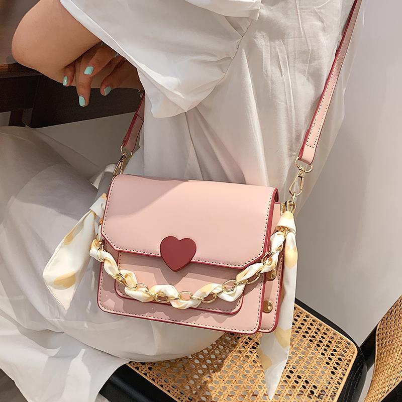 Women's Small Pu Leather Heart Shape Streetwear Magnetic Buckle Crossbody Bag display picture 9