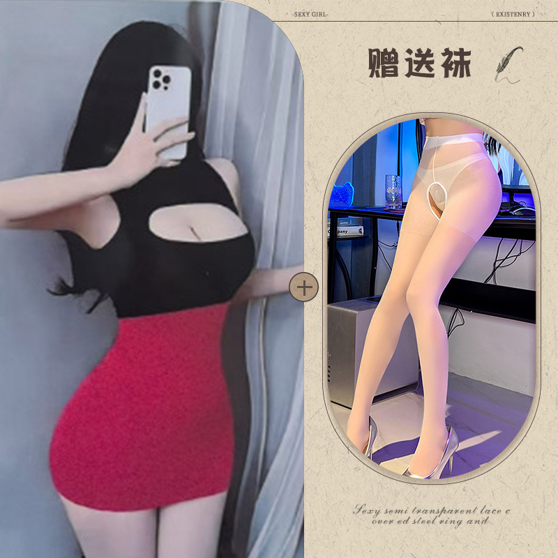 검정 상의 + 빨간 스커트 + 흰색 오픈 크로치 스타킹