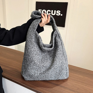 ë�q����������Ҹ�μ��Ҹ����ĸ����ɫ�ﶬŮͨ�����ذ�ë�ذ�