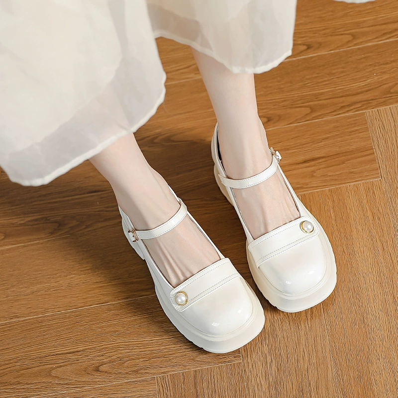 Маленькие кожаные туфли на толстом каблуке одиночные туфли 2025 весна и осень новый легкий рот французский сладкий белый пояс Мэри Джейн обувь женщина