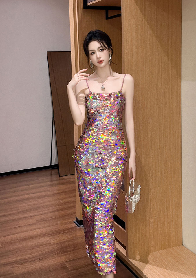 Váy dây đeo dáng ôm body đính sequin lấp lánh dài — Hồng lấp lánh chi tiết 3