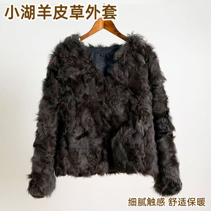 Xiaohuyang Autumn and Winter Fur Coat for Women, Warm Genuine Sheepskin Coat, V-neck Vintage Thick Fur Top