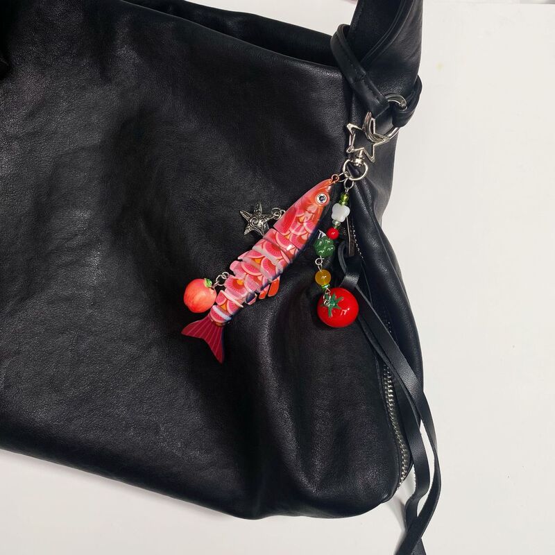 Fish Keychain: Bionic fish bait keychain, marine small fish multi-jointed lure bag pendant, cross-border Fish Keychain: Bionic fish bait keychain, marine small fish multi-jointed lure bag pendant, cross-border
