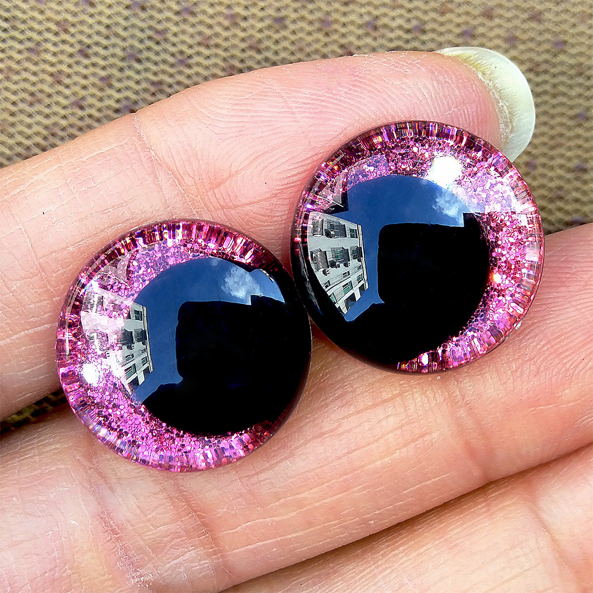 Cruzar la frontera 3D tridimensional alumno excéntrico torcido pupila brillo ojos muñeca de juguete muñeca gancho de punto DIY accesorios cuentas de los ojos