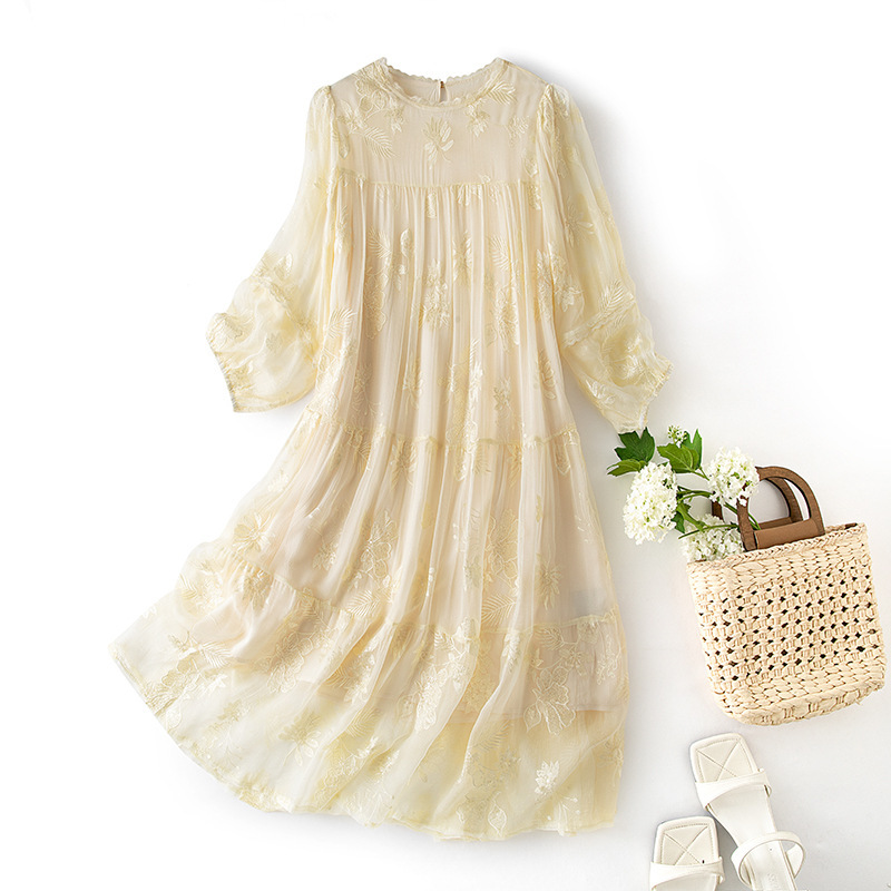 Luxury Embroidery Silk dress Beige Mulberry Silk Embroidery Loose dress 85023