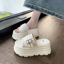�W�tƤ���ەr���ɸ��כ���ЬŮ2026�ļ��¿��⴩8cm����һ����