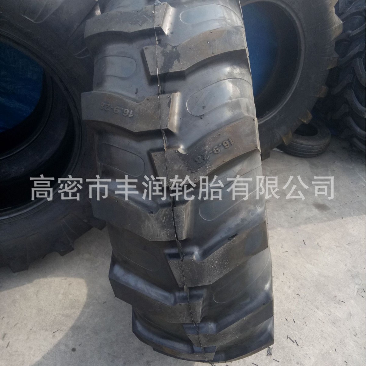 厂家直发 长期供应农用拖拉机轮胎 16.9-28人字花纹轮胎 品质保证