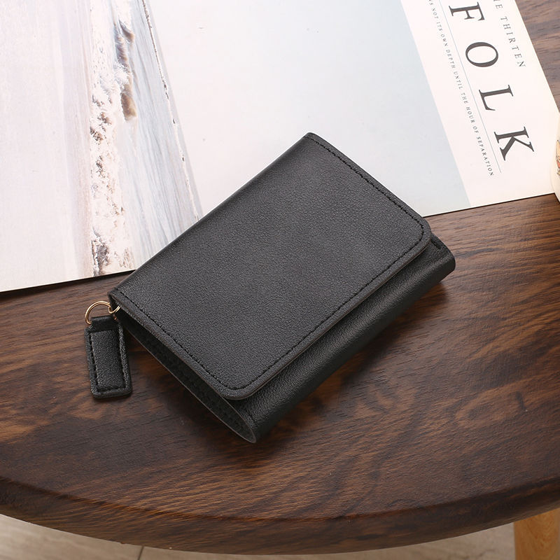 Cartera corta para mujeres simple versátil 2024 nuevo otoño damas multifuncional bolso de cambio plegable bolso de tarjetas estudiantiles