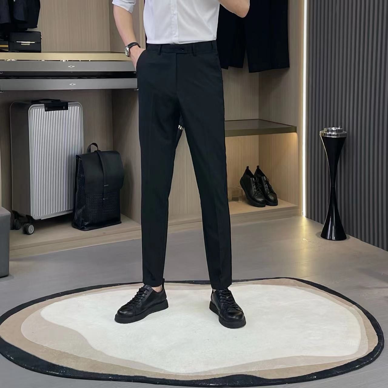 Summer Men's Business Versatile Slim-Fit Tapered Pants with Elastic Waistband and Anti-Slip Strips, Wholesale Light Business Style