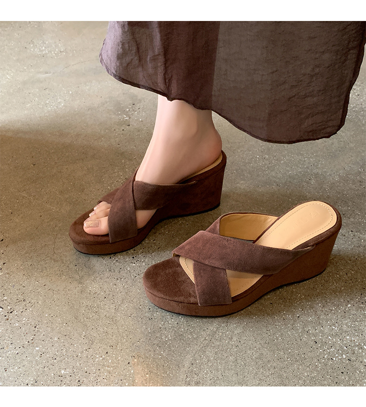 Sandal cao gót nữ mũi hở quai chéo da lộn, gót xuồng 7 cm — màu vàng, màu mơ, màu cà phê chi tiết 10