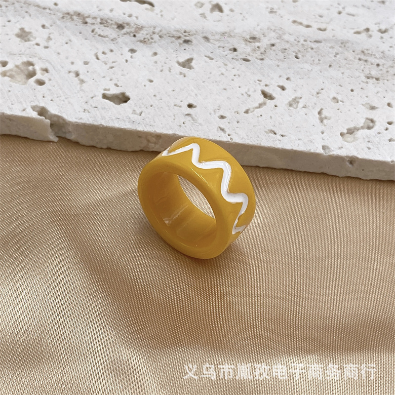 Nueva Corea del Sur ins estilo nicho personalidad onda línea hecha a mano pintura al aceite pintado resina anillo transfronterizo