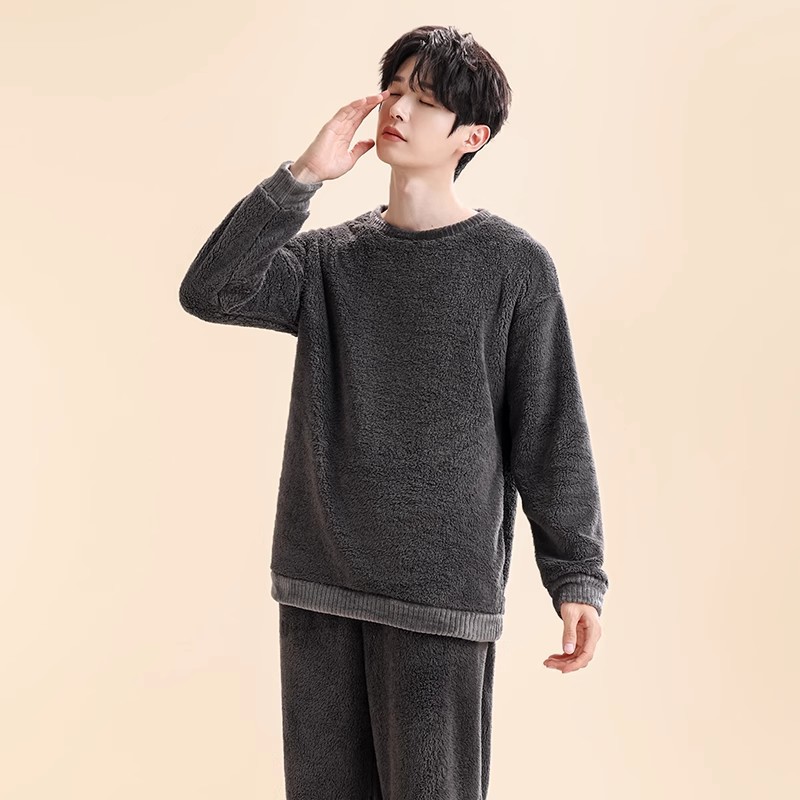 풀오버 스타일 다크 그레이