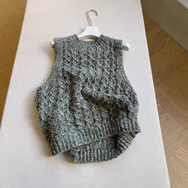 2025早秋新款精致优雅气质显瘦时尚洋气减龄羊毛混纺针织百搭背心