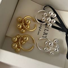 真鍮の真金の保色のめっきの指輪のビーズのブドウの串の指輪の小さい大衆の設計感のinsの個性の指の指輪の女性