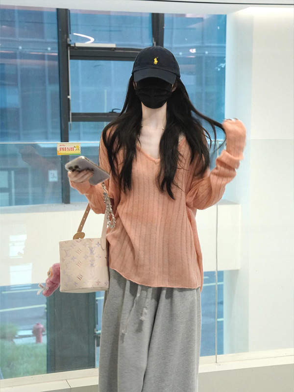 韩系橘色v领坑条长袖针织衫女氛围感穿搭早秋小香风宽松软糯上衣|undefined