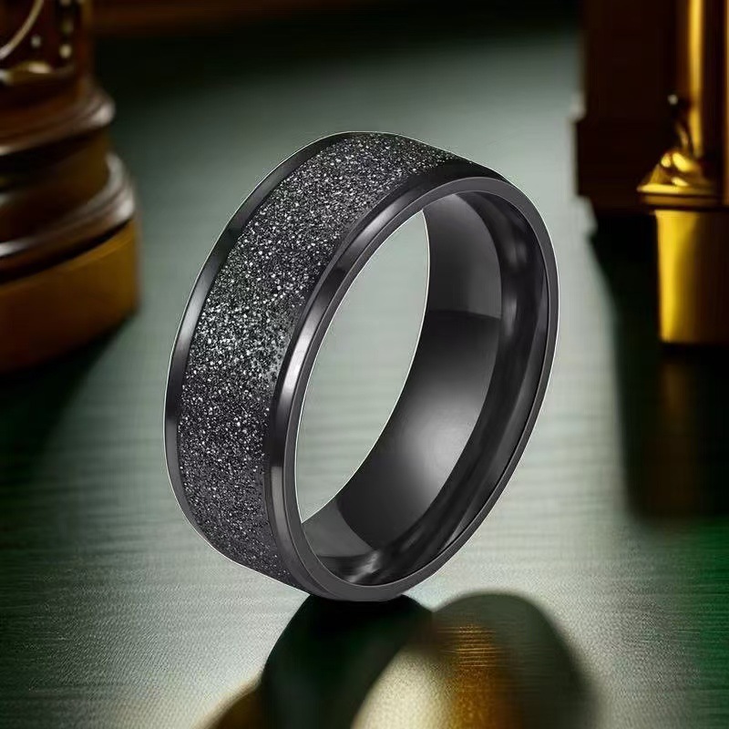 Anillo de acero de titanio de acero inoxidable nicho al por mayor femenino de alto grado de lujo ligero todo-Match Girl anillo femenino ins estilo anillo liso