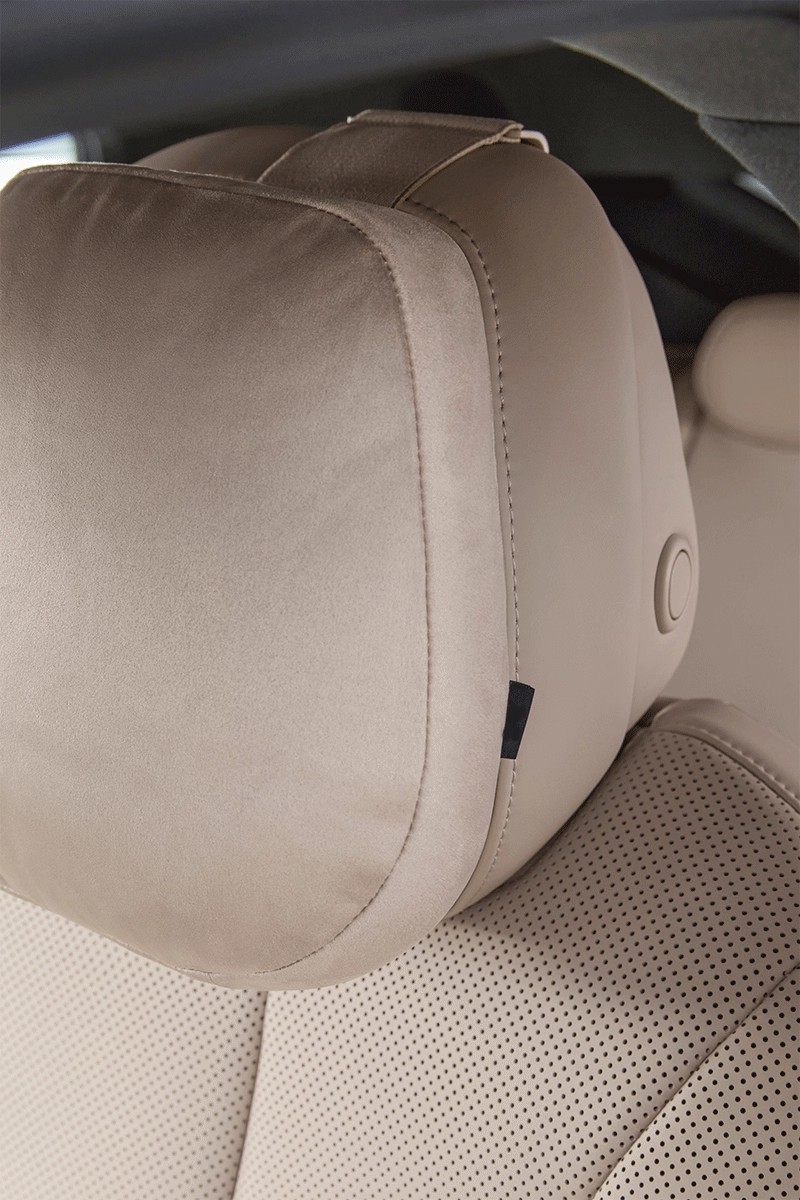Suitable for Xpeng G7/P7+ Headrest, Lumbar Support, Neck Pillow, and Neck Cushion, Same Model as P7, Modified Car Interior Accessories