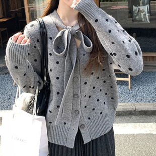 ��Ʒ�¿���Ⲩ�c�����Yᘿ���ë��Ů���׻�ɫ�ٴ�ɐ��_�����׳�