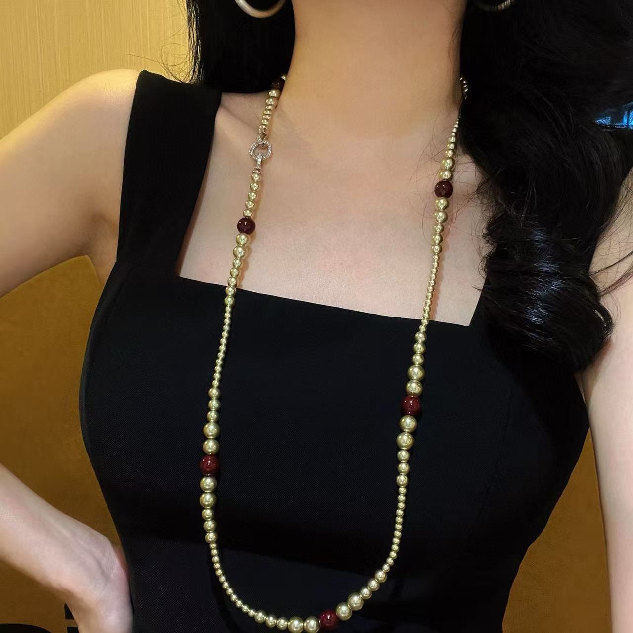 秋冬高品质高光金棕咖安可拉红施家珍珠毛衣链项链锁骨链