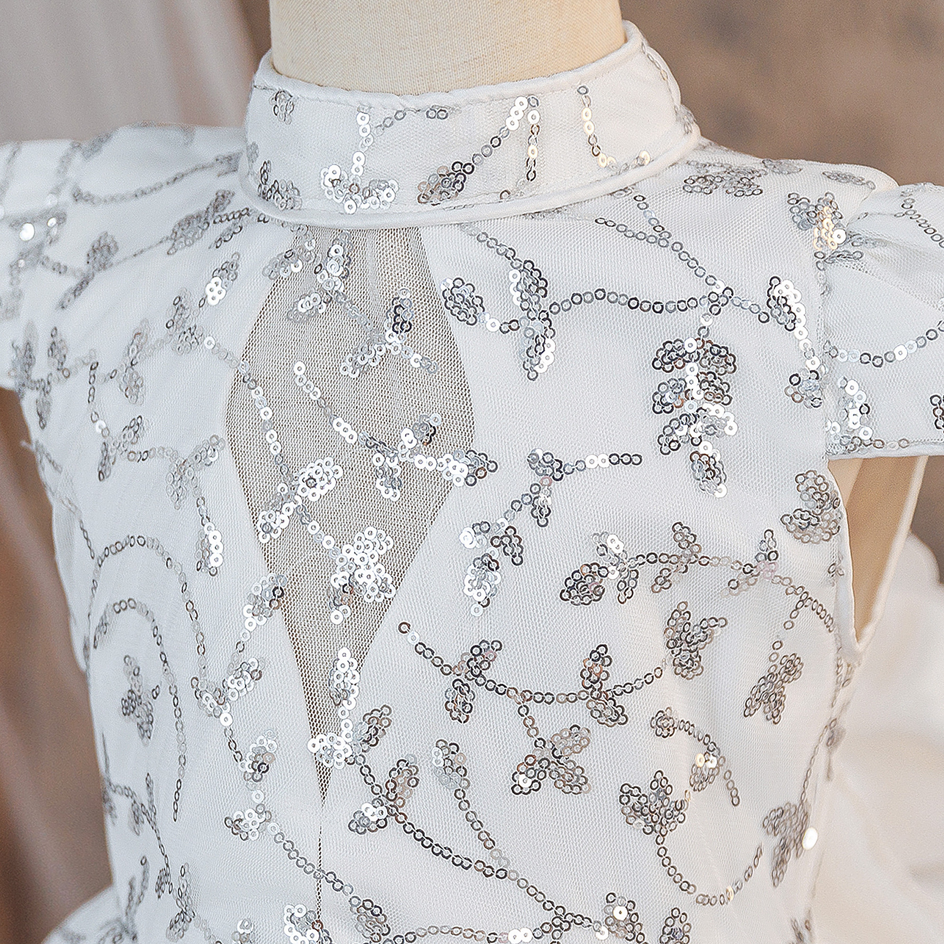 2025 vestido de niñas de satén transfronterizo vestido de princesa de niños espectáculo de lujo ligero vestido de florista