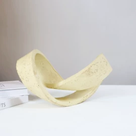 树脂工艺品;石膏工艺品;金属工艺品