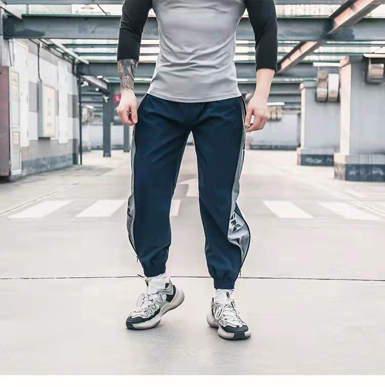Sports trousers