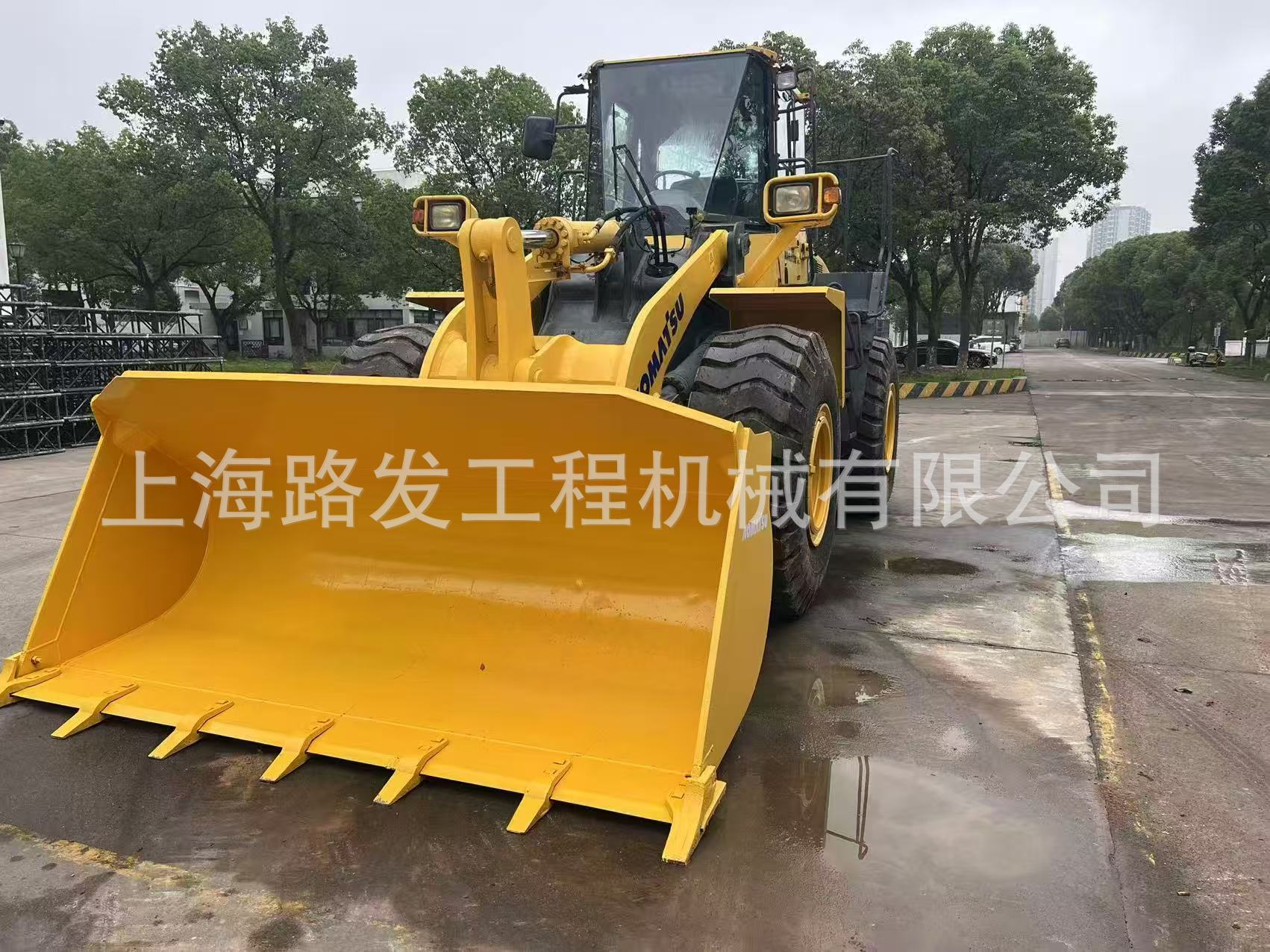 Venta de una cargadora importada.WA470-3 pequeña máquina de carga de pincha