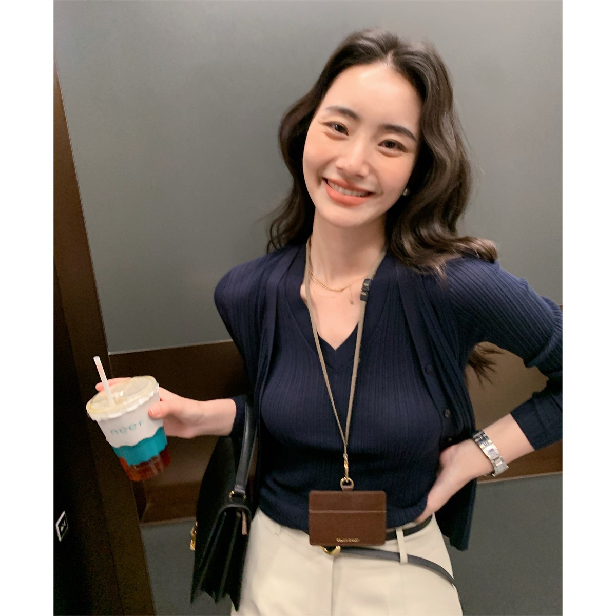 네이비 블루 가디건 - 재고가 있는 경우 48시간 이내에 배송 가능